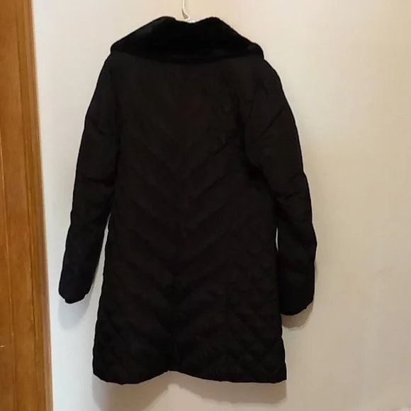 Michael Kors Faux Fur Collar Puffer Coat - Picture 7 of 10